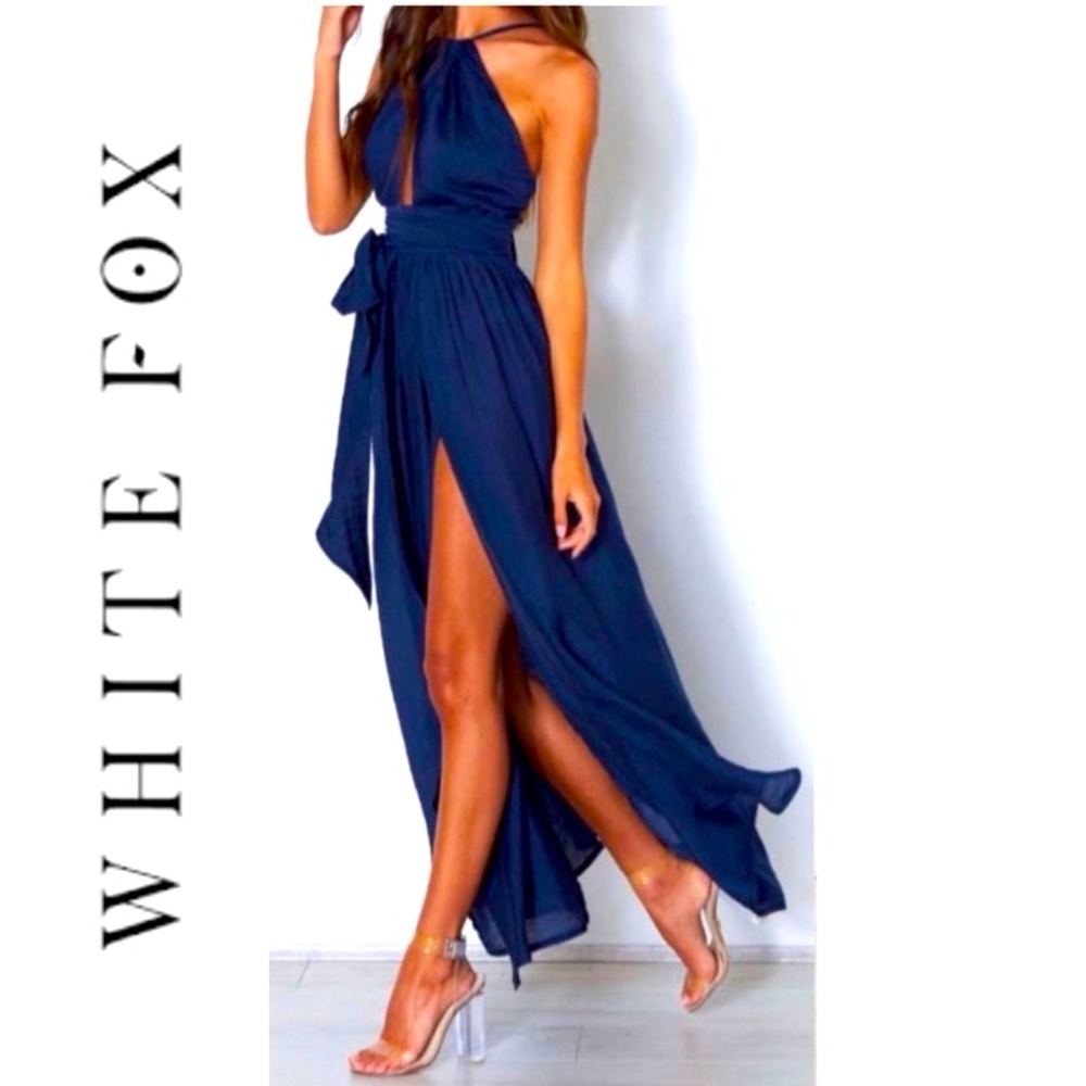 👗 WHITE FOX ISABELLA NAVY BLUE HALTER MAXI DRESS